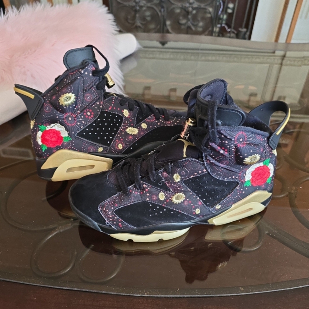 Jordan 6 RetroChinese New Year (2018)